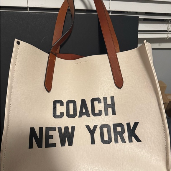 COACH Relay Tote Bag With Coach Graphic - Picture 2 of 10
